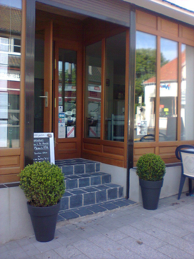 Des 2 Caps Apartment *